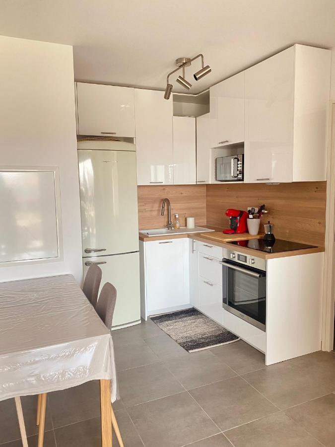 Apartamento Superbe T2 Neuf, Tout Proche Plage. De 2 A 4 Pers Folelli Exterior foto